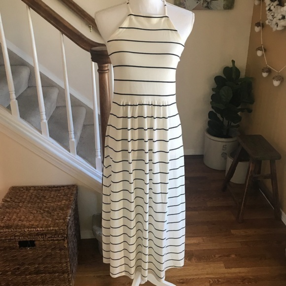 Lou & Grey White Black striped knit maxi dress M